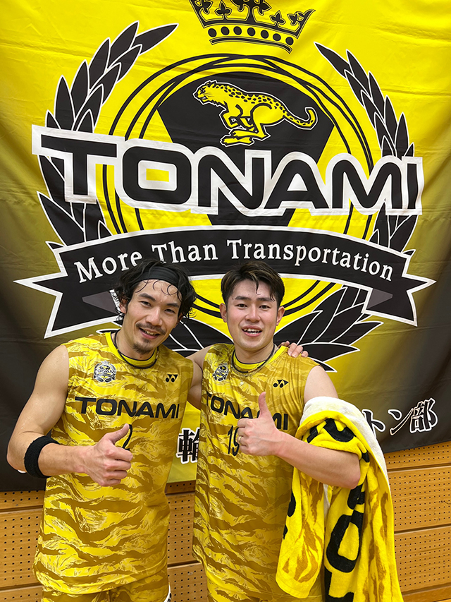 【希少】トナミ TONAMI ヨネックス  ノースリーブ バドミントン画像に写っているものが全てです